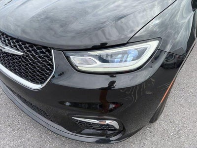 2025 Chrysler Pacifica Select FWD