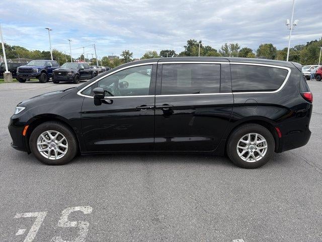 2025 Chrysler Pacifica Select FWD