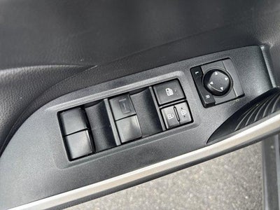 2020 Toyota RAV4 LE AWD (Natl)