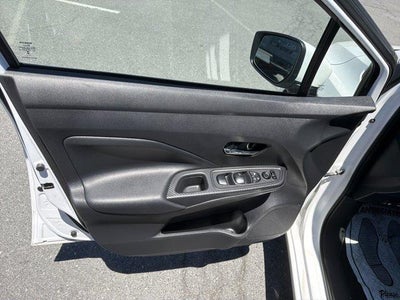 2024 Nissan Versa SV CVT