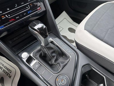 2025 Volkswagen Taos SE 4MOTION