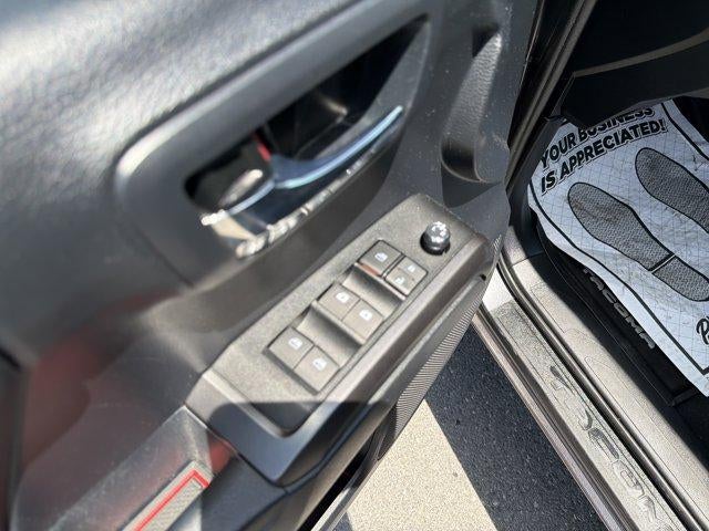 2018 Toyota Tacoma TRD Sport Double Cab 5' Bed V6 4x4 AT (Natl)