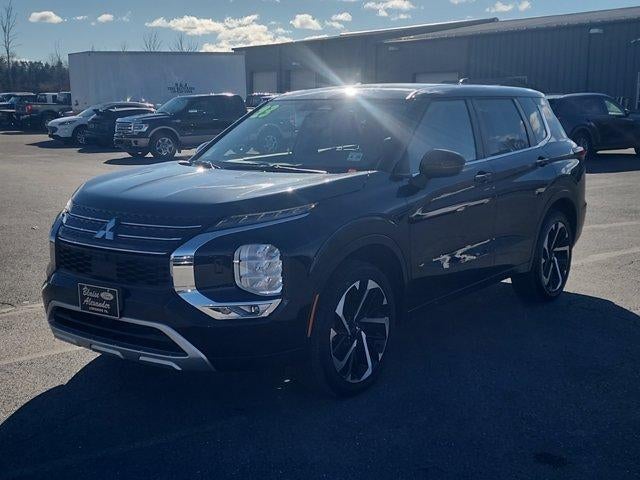 2023 Mitsubishi Outlander SE Special Edition FWD
