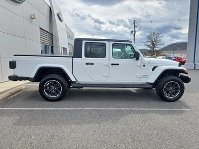2023 Jeep Gladiator Overland 4x4 *Ltd Avail*