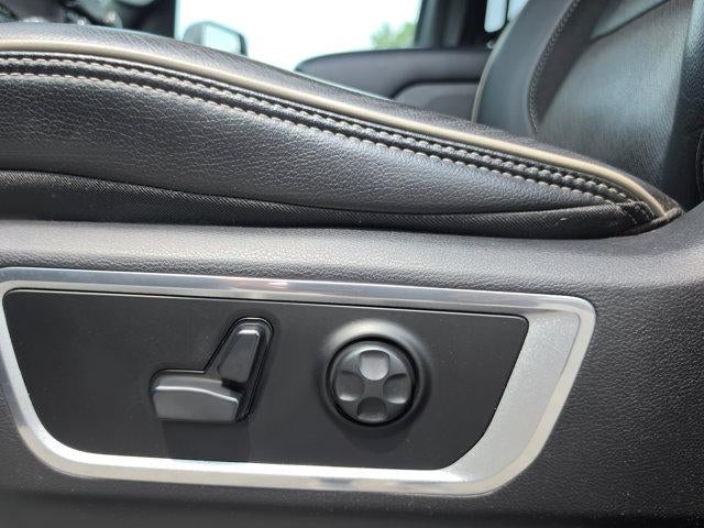2021 RAM 1500 Laramie 4x4 Crew Cab 6'4" Box