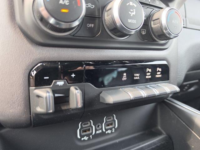 2021 RAM 1500 Laramie 4x4 Crew Cab 6'4" Box