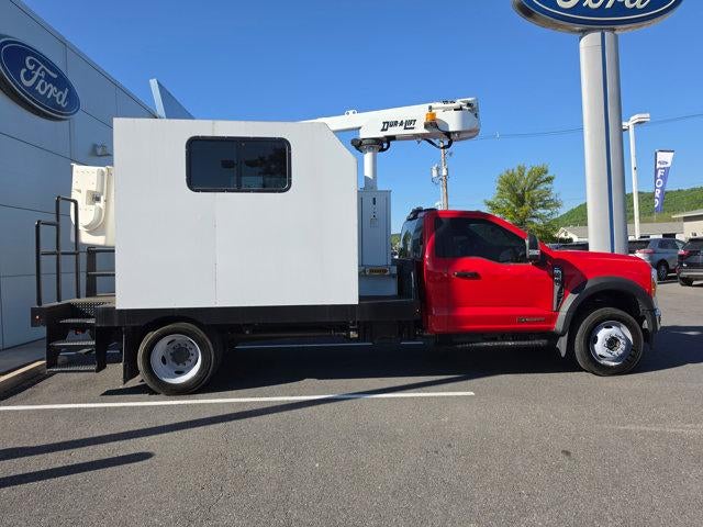 2023 Ford Super Duty F-550 DRW XLT 4WD Reg Cab 145" WB 60" CA