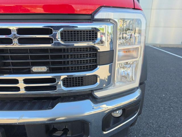 2023 Ford Super Duty F-550 DRW XLT 4WD Reg Cab 145" WB 60" CA
