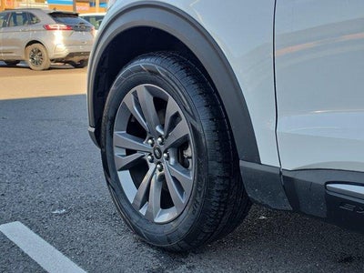 2023 Ford Explorer XLT 4WD
