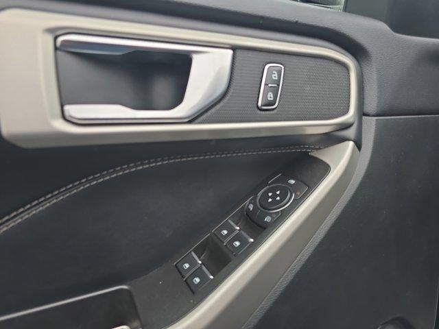 2022 Ford Explorer XLT 4WD