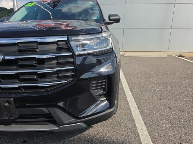 2025 Ford Explorer Active 4WD