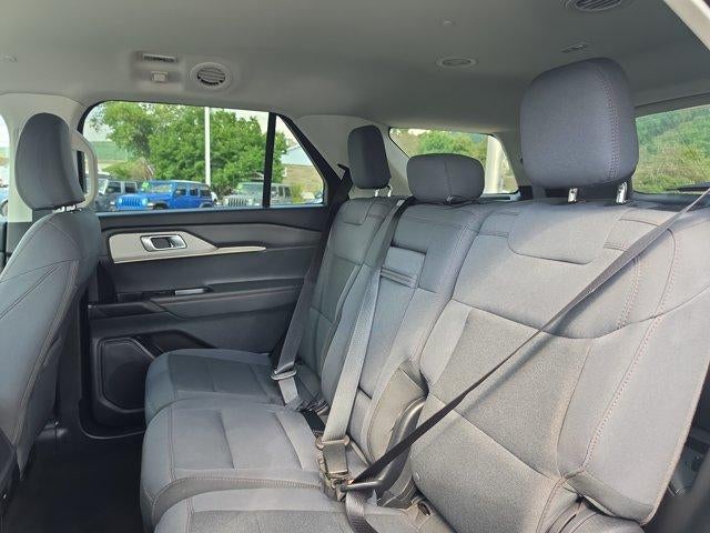 2025 Ford Explorer Active 4WD