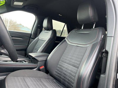 2025 Ford Explorer ST-Line 4WD