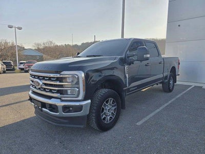 2024 Ford Super Duty F-250 SRW LARIAT 4WD Crew Cab 6.75' Box