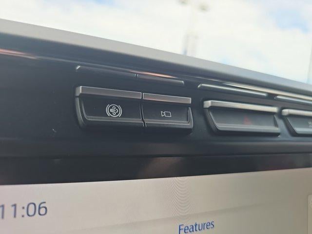 2024 Ford Super Duty F-250 SRW LARIAT 4WD Crew Cab 6.75' Box