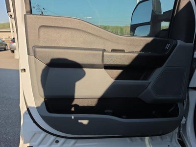 2023 Ford Super Duty F-350 SRW XL 4WD Crew Cab 6.75' Box