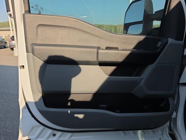 2023 Ford Super Duty F-350 SRW XL 4WD Crew Cab 6.75' Box