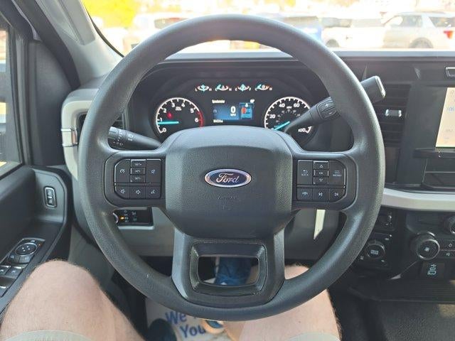 2023 Ford Super Duty F-350 SRW XL 4WD Crew Cab 6.75' Box