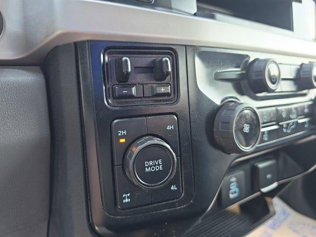 2023 Ford Super Duty F-350 SRW XL 4WD Crew Cab 6.75' Box