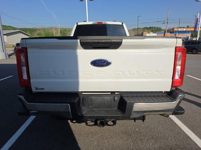 2023 Ford Super Duty F-350 SRW XL 4WD Crew Cab 6.75' Box