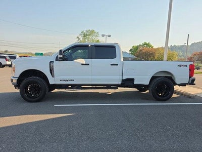 2023 Ford Super Duty F-350 SRW XL 4WD Crew Cab 6.75' Box