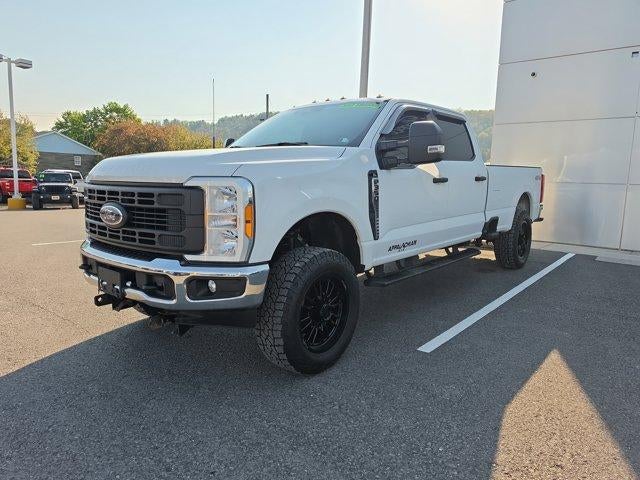2023 Ford Super Duty F-350 SRW XL 4WD Crew Cab 6.75' Box