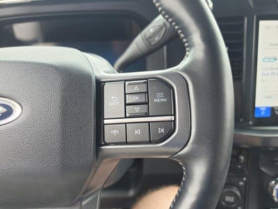 2023 Ford Super Duty F-350 SRW LARIAT 4WD Crew Cab 6.75' Box