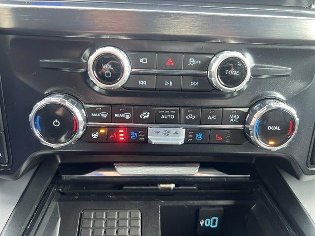 2025 Ford Super Duty F-350 DRW LARIAT 4WD Crew Cab 8' Box