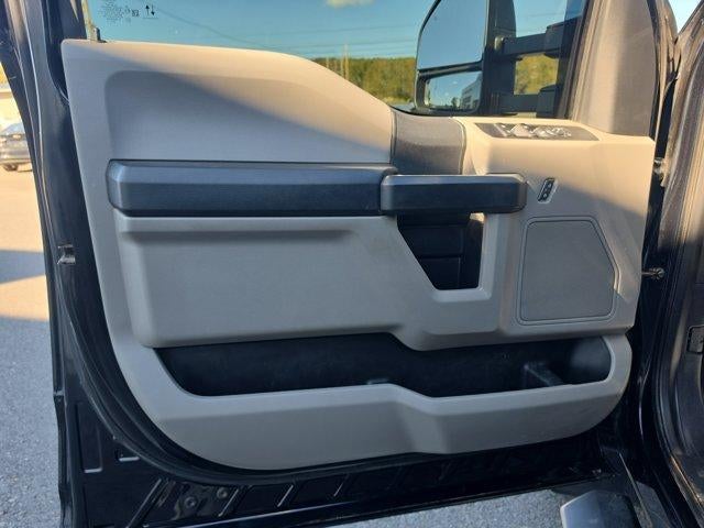 2021 Ford Super Duty F-350 DRW XL 4WD Crew Cab 8' Box