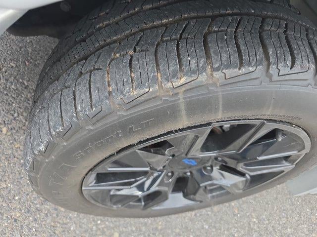 2021 Chevrolet Express Passenger 2500 Regular Wheelbase Rear-Wheel Drive 1LS