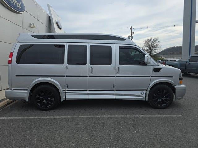 2021 Chevrolet Express Passenger 2500 Regular Wheelbase Rear-Wheel Drive 1LS