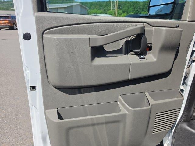 2024 Chevrolet Express Passenger 3500 Extended Wheelbase Rear-Wheel Drive 1LS