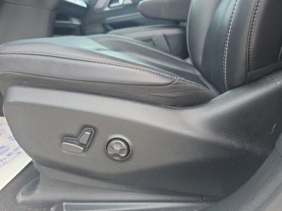 2026 Chrysler Pacifica Select FWD