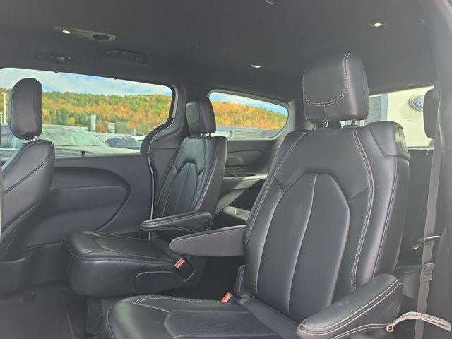2026 Chrysler Pacifica Select FWD