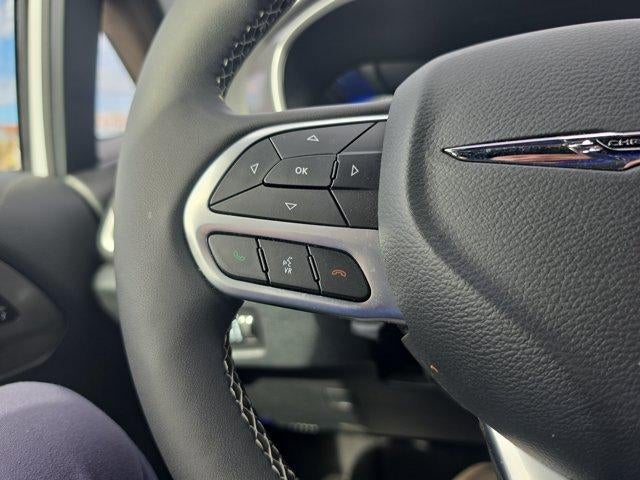 2026 Chrysler Pacifica Select FWD