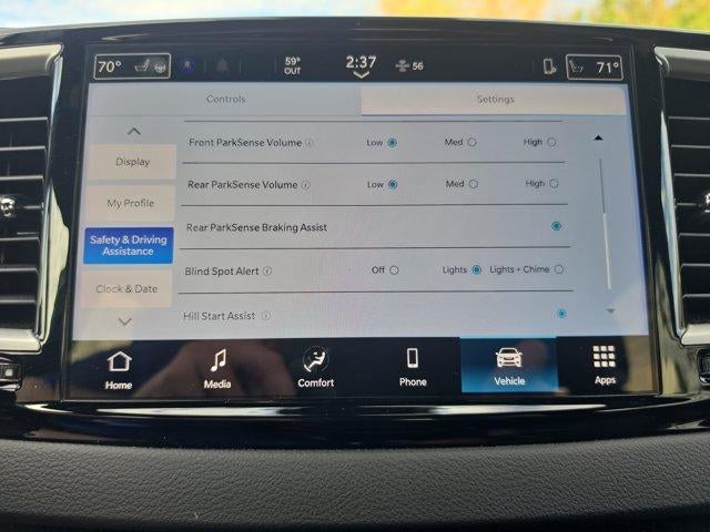 2026 Chrysler Pacifica Select FWD