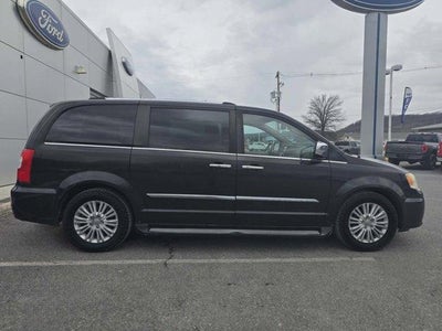 2012 Chrysler Town & Country 4dr Wgn Limited