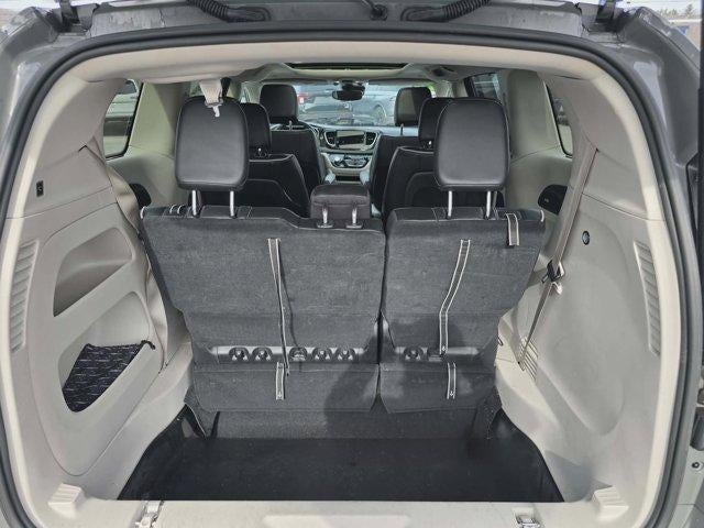 2023 Chrysler Pacifica Limited FWD