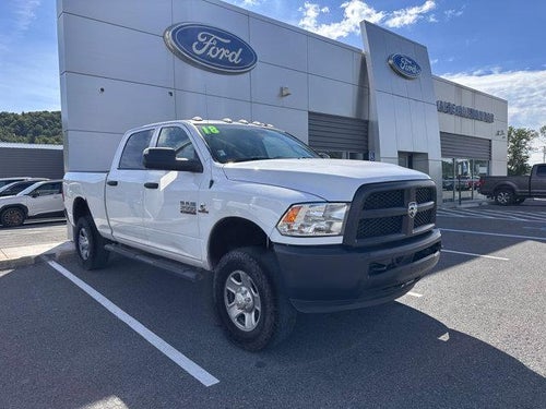 2018 RAM 2500 Tradesman 4x4 Crew Cab 6'4" Box