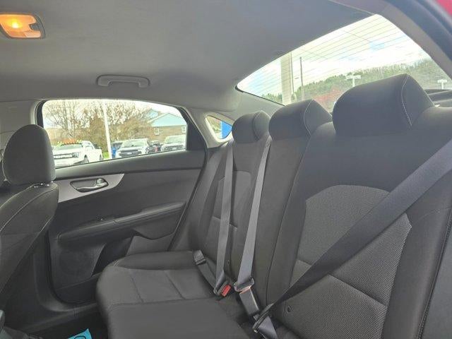 2023 Kia Forte LXS IVT
