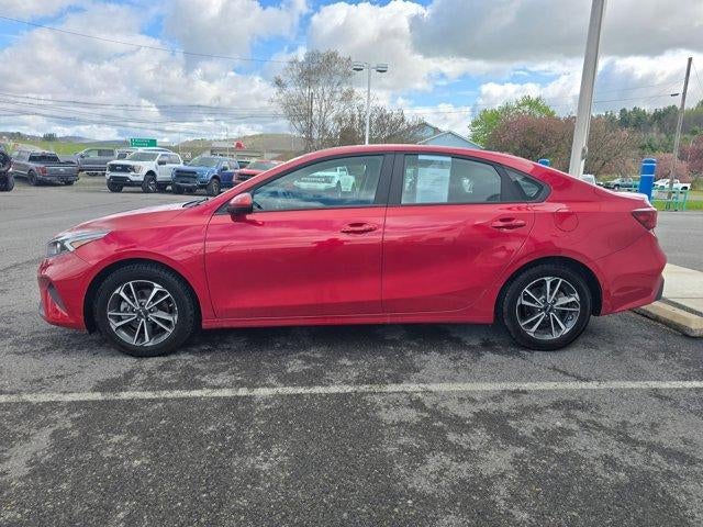 2023 Kia Forte LXS IVT
