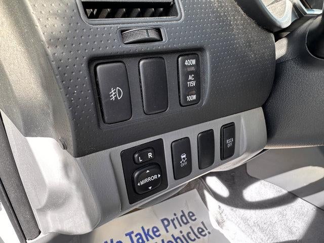 2011 Toyota Tacoma 4WD Double Cab Short Bed V6 Automatic (Natl)