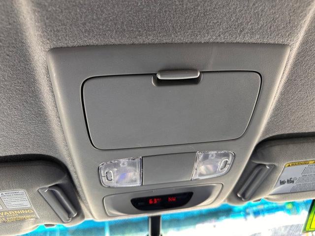 2011 Toyota Tacoma 4WD Double Cab Short Bed V6 Automatic (Natl)