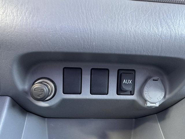 2011 Toyota Tacoma 4WD Double Cab Short Bed V6 Automatic (Natl)
