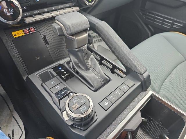 2025 Toyota Tacoma 4WD 4WD Trailhunter Hybrid Double Cab 5' Bed AT (Natl)