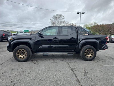 2025 Toyota Tacoma 4WD 4WD Trailhunter Hybrid Double Cab 5' Bed AT (Natl)