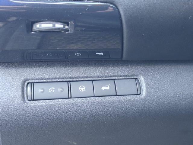 2022 Nissan Pathfinder SV 4WD