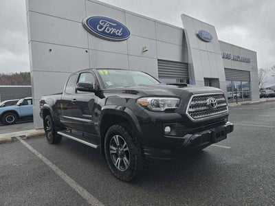 2017 Toyota Tacoma TRD Sport Access Cab 6' Bed V6 4x4 AT (Natl)