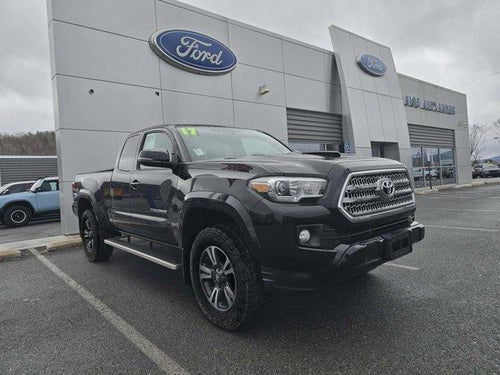 2017 Toyota Tacoma TRD Sport Access Cab 6' Bed V6 4x4 AT (Natl)