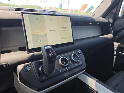 2025 Land Rover Defender 110 P300 S